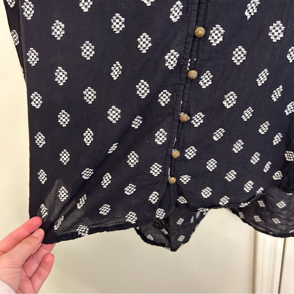 Pilcro Anthropologie Tavi Embroidered Button Down Blouse Black Size Small - Picture 9 of 10